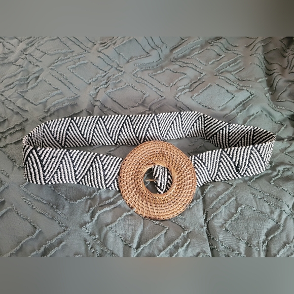 Madison West, raffia belt and handbag set - Picture 2 of 3